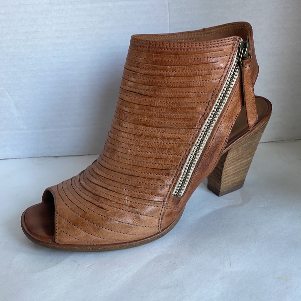 Paul Green Camel Tan Cayenne Leather Peep Toe Heel Bootie